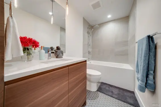 2022 Chesterfield Avenue, North Vancouver For Sale - image 29
