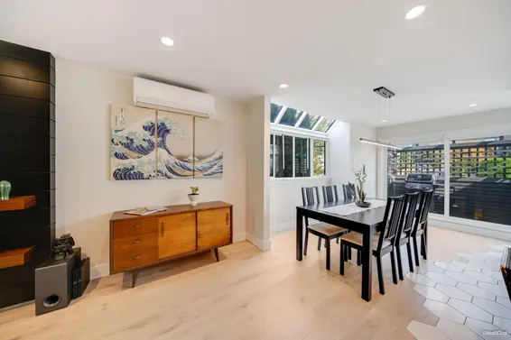 2022 Chesterfield Avenue, North Vancouver For Sale - image 4