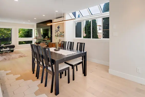 2022 Chesterfield Avenue, North Vancouver For Sale - image 5