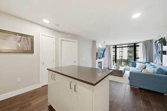 405 155 West 1st Street, North Vancouver For Sale - image 4