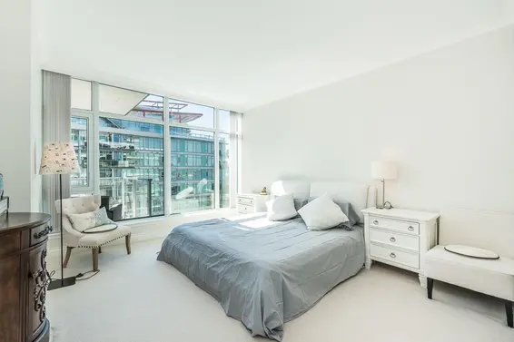 703 175 Victory Ship Way, North Vancouver For Sale - image 19