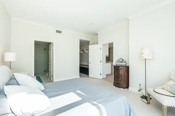 703 175 Victory Ship Way, North Vancouver For Sale - image 20
