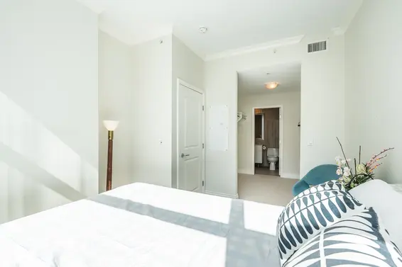 703 175 Victory Ship Way, North Vancouver For Sale - image 25