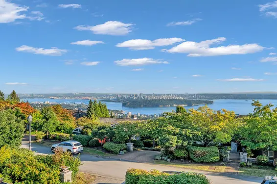 2263 Lythe Court, West Vancouver