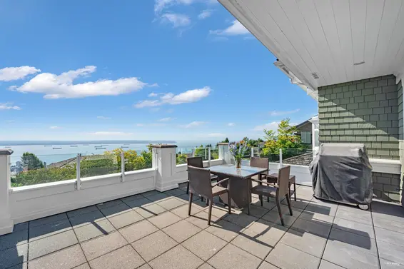 2263 Lythe Court, West Vancouver For Sale - image 7