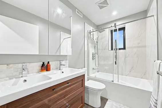 2323 Badger Road, North Vancouver For Sale - image 33