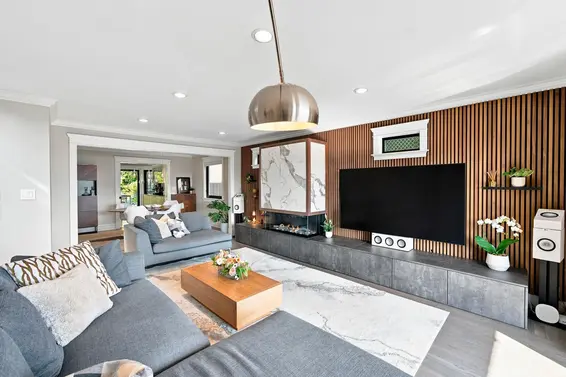 2323 Badger Road, North Vancouver For Sale - image 9