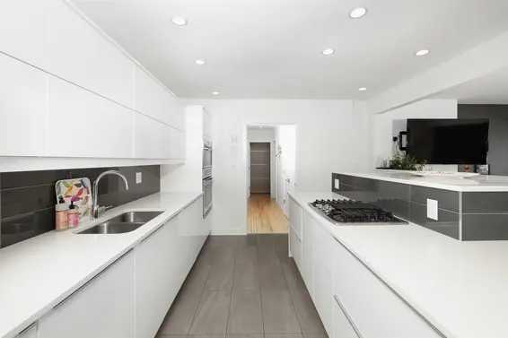 1095 West Keith Road, North Vancouver For Sale - image 10