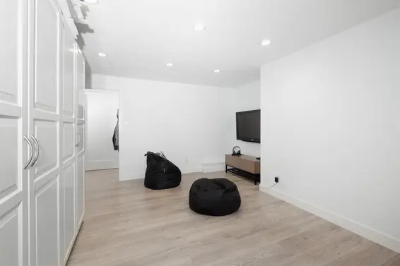 1095 West Keith Road, North Vancouver For Sale - image 21
