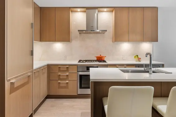 302 3220 Connaught Crescent, North Vancouver For Sale - image 4