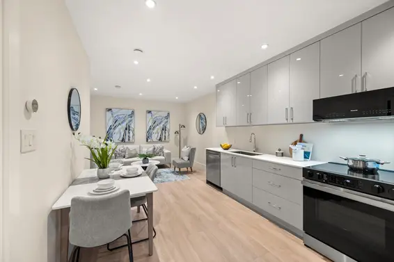 322 East 18 Street, North Vancouver For Sale - image 32