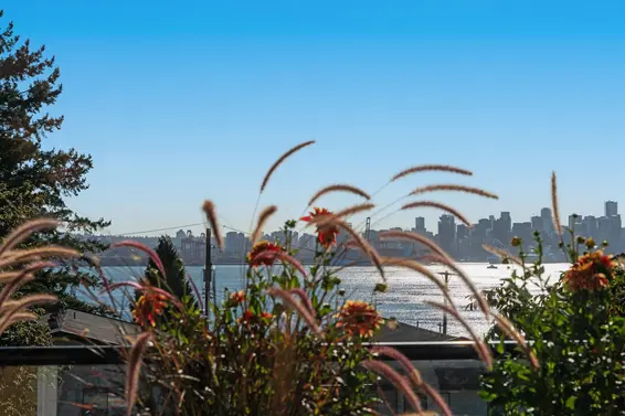 412 East 2nd Street, North Vancouver For Sale - image 2