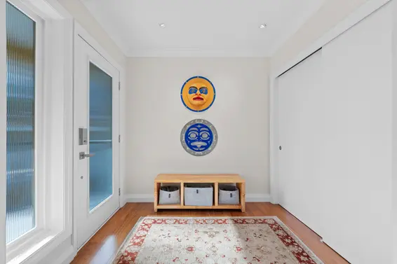 412 East 2nd Street, North Vancouver For Sale - image 3