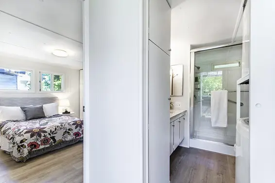 422 Raindance Crescent, West Vancouver For Sale - image 12