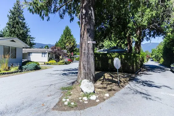 422 Raindance Crescent, West Vancouver For Sale - image 25
