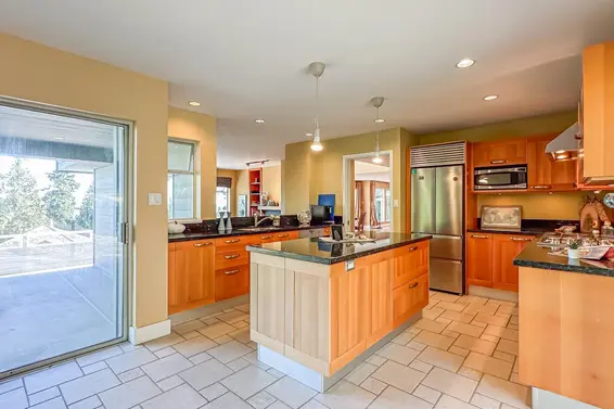 4825 Headland Close, West Vancouver For Sale - image 13