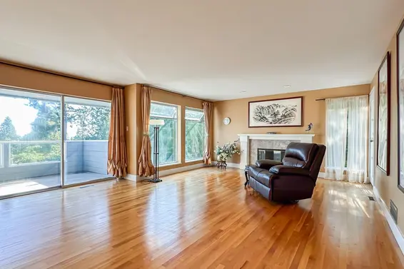 4825 Headland Close, West Vancouver For Sale - image 2