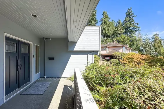4825 Headland Close, West Vancouver For Sale - image 35
