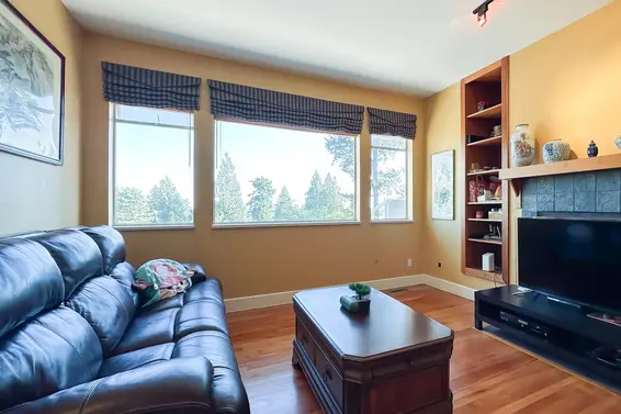 4825 Headland Close, West Vancouver For Sale - image 8