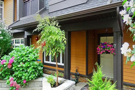 7 263 East 5Th Street, North Vancouver For Sale - image 2