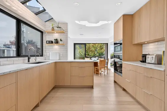 1880 Bellevue Avenue, West Vancouver For Sale - image 1