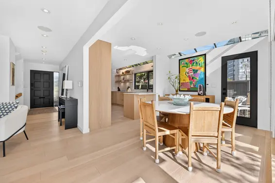1880 Bellevue Avenue, West Vancouver For Sale - image 10