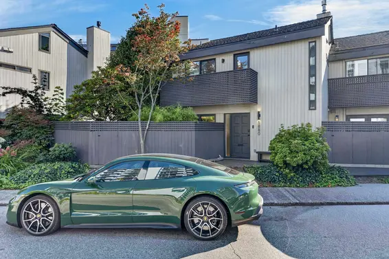 1880 Bellevue Avenue, West Vancouver For Sale - image 2