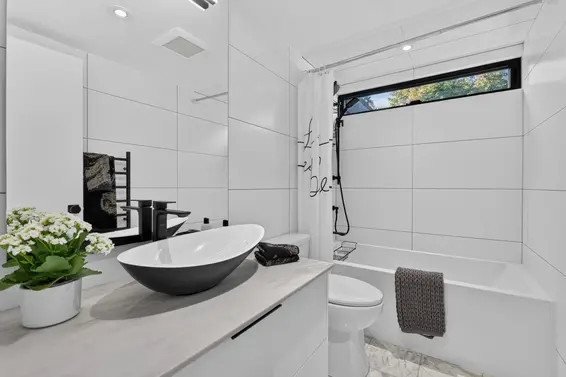 1880 Bellevue Avenue, West Vancouver For Sale - image 22