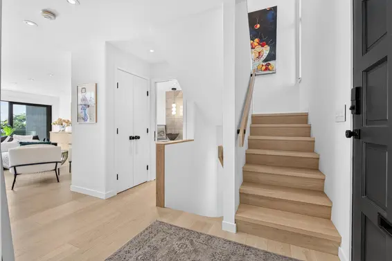 1880 Bellevue Avenue, West Vancouver For Sale - image 3