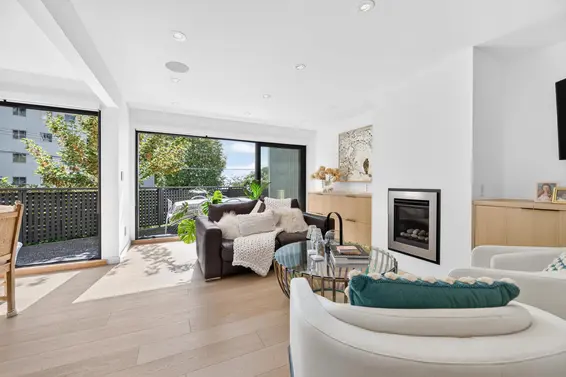 1880 Bellevue Avenue, West Vancouver For Sale - image 6