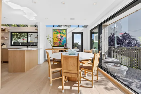 1880 Bellevue Avenue, West Vancouver For Sale - image 9