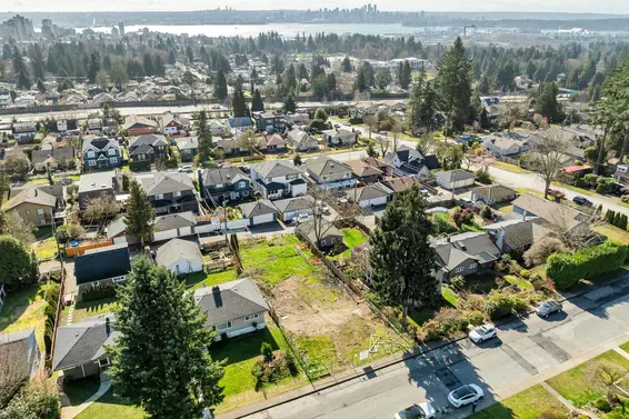 243 West 27th Street, North Vancouver