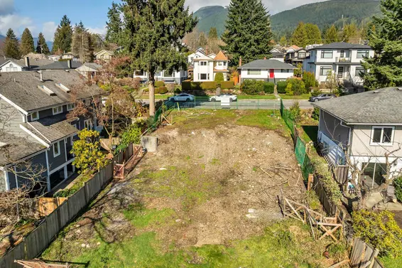 243 West 27th Street, North Vancouver For Sale - image 4