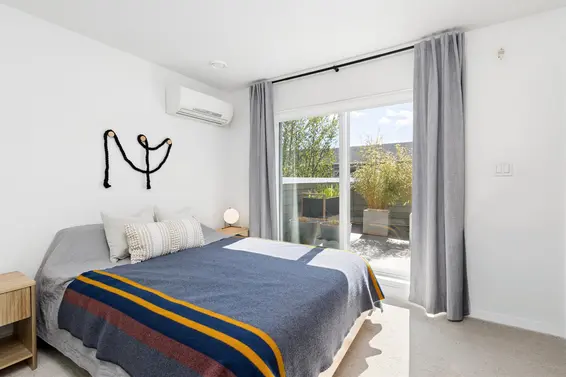 2 265 East 8th Street, North Vancouver For Sale - image 17