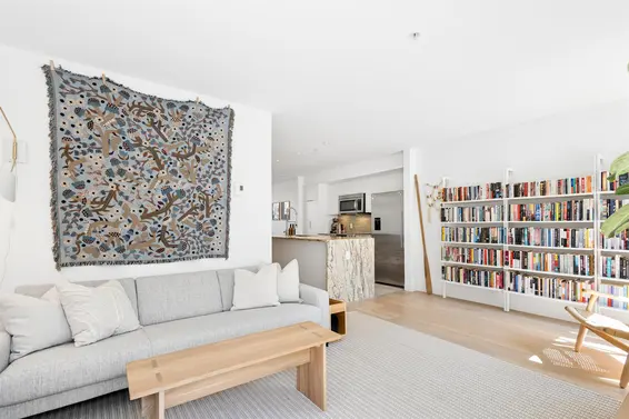 2 265 East 8th Street, North Vancouver For Sale - image 5