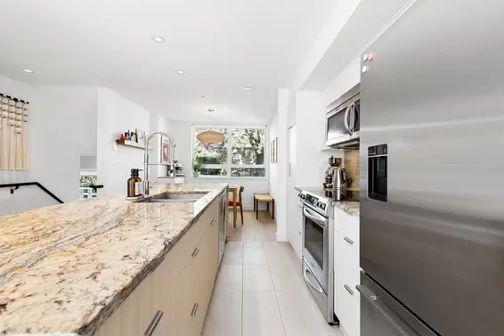 2 265 East 8th Street, North Vancouver For Sale - image 8