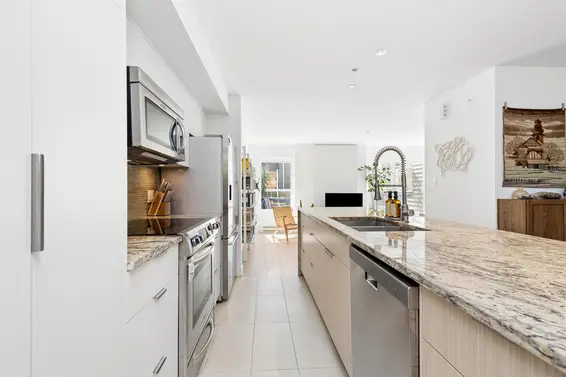 2 265 East 8th Street, North Vancouver For Sale - image 9