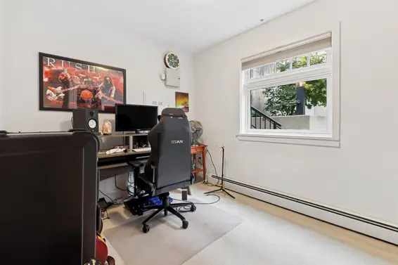 2 244 East 5th Street, North Vancouver For Sale - image 16