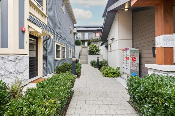 2 244 East 5th Street, North Vancouver For Sale - image 23