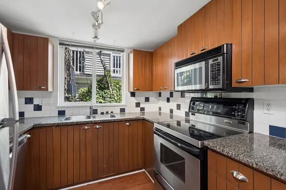 993 Lynn Valley Road, North Vancouver For Sale - image 16
