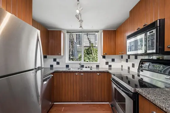 993 Lynn Valley Road, North Vancouver For Sale - image 18