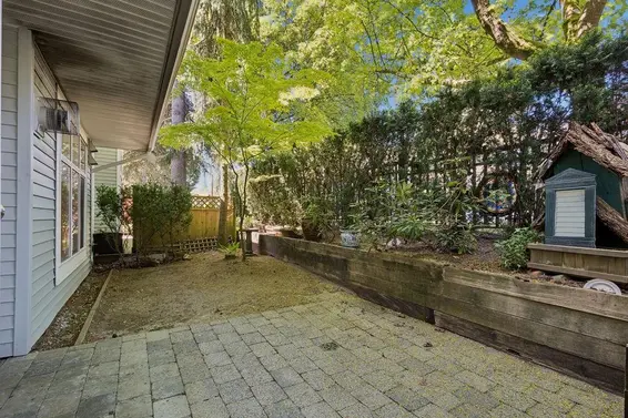 993 Lynn Valley Road, North Vancouver For Sale - image 6