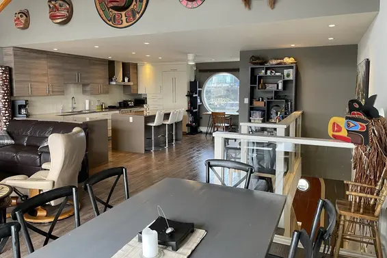 29 415 Esplanade Avenue, North Vancouver For Sale - image 2
