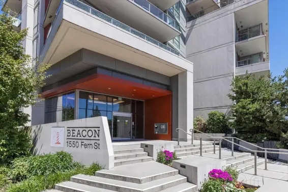2405 1550 Fern Street, North Vancouver