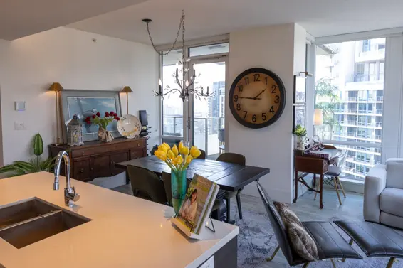2405 1550 Fern Street, North Vancouver For Sale - image 11