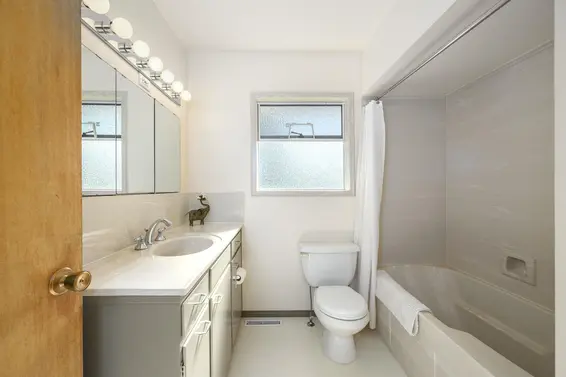 545 West 22nd Street, North Vancouver For Sale - image 16