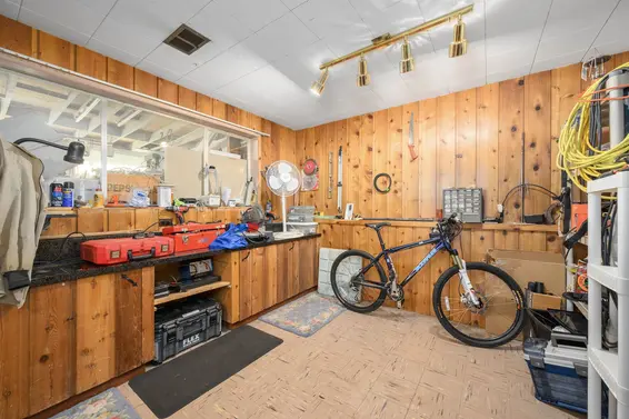 545 West 22nd Street, North Vancouver For Sale - image 25