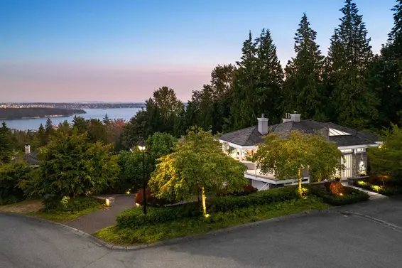 1590 Tyrol Court, West Vancouver For Sale - image 19