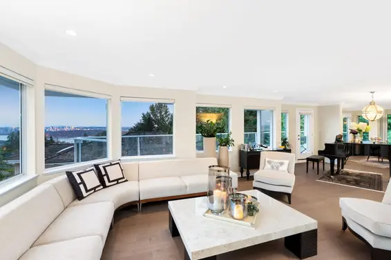 1590 Tyrol Court, West Vancouver For Sale - image 8