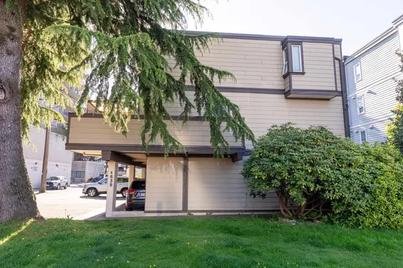 5 1535 St. Georges Avenue, North Vancouver